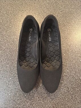 Vivaia Black Knit Slip-On Ballet Heels with Quilted Cushioning - size 36.5 (6)